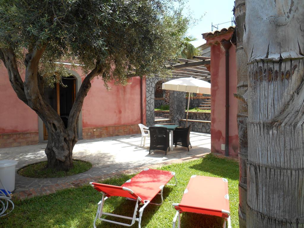 Villa Del Nespolo فوميفريدو دي سيشيليا المظهر الخارجي الصورة