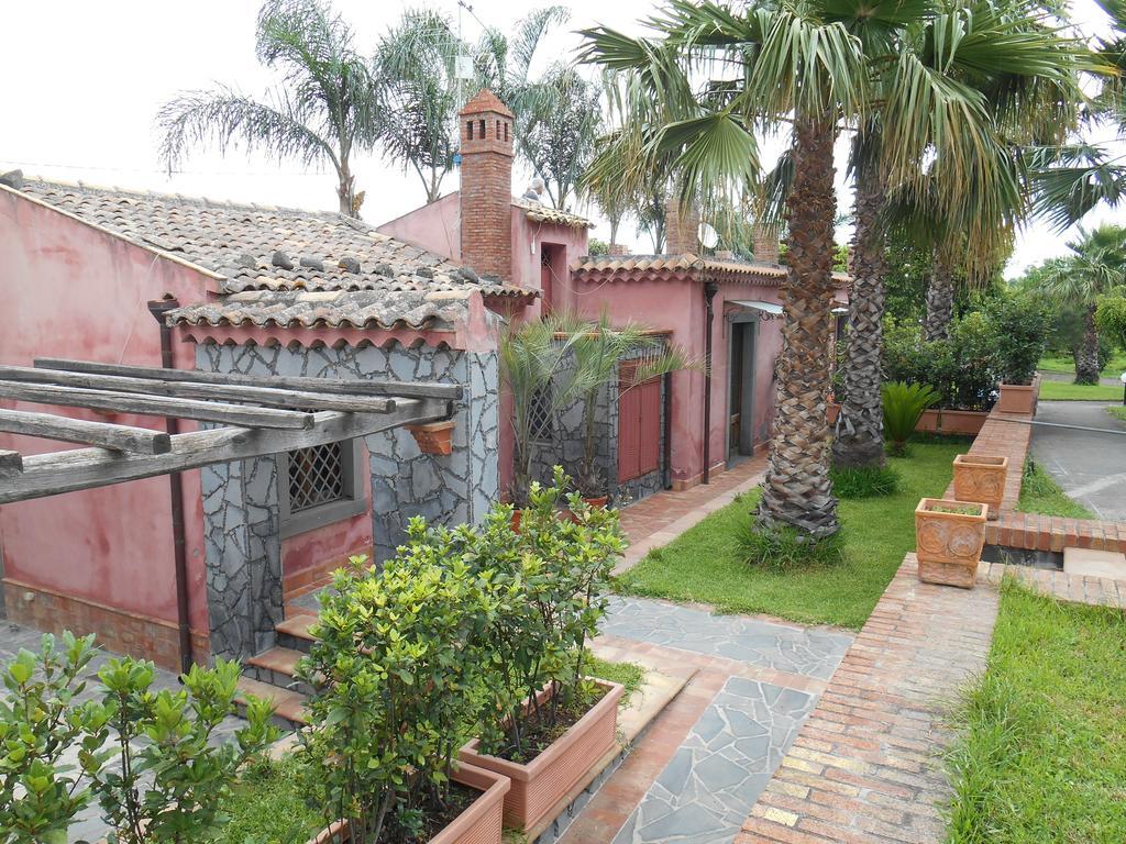 Villa Del Nespolo فوميفريدو دي سيشيليا الغرفة الصورة