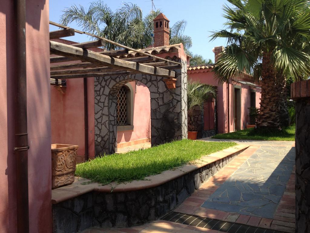 Villa Del Nespolo فوميفريدو دي سيشيليا المظهر الخارجي الصورة